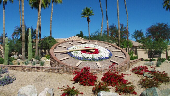 Building Photo - 9418 W Tonto Ln