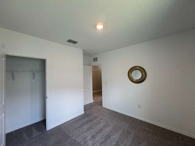 Building Photo - 5345 Oxford Gray Rd