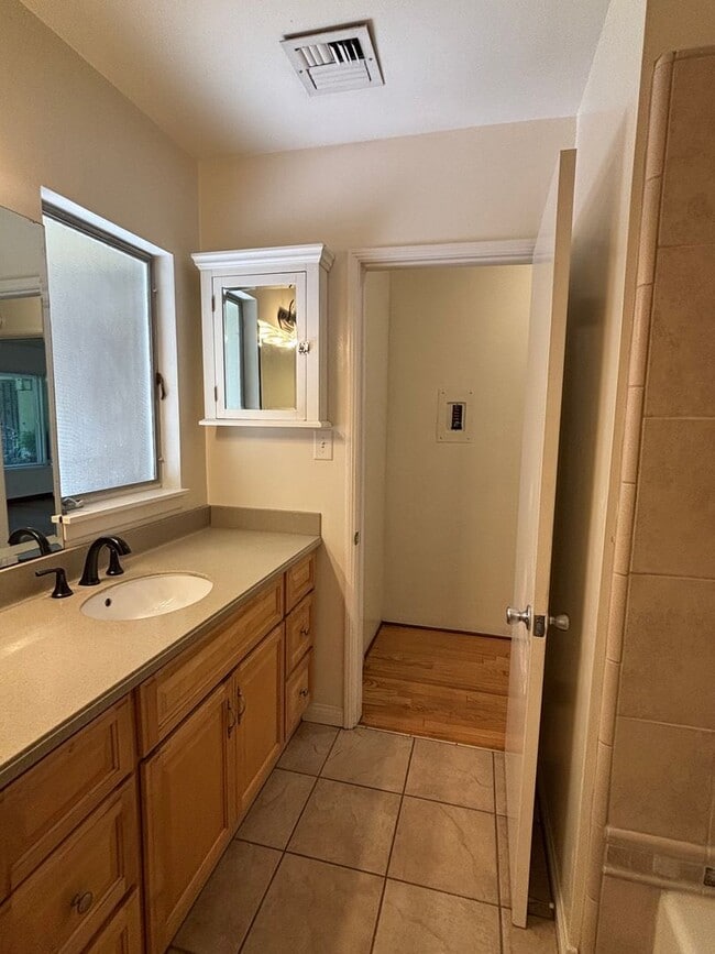 Building Photo - (5281-5285) El Prado Ave.