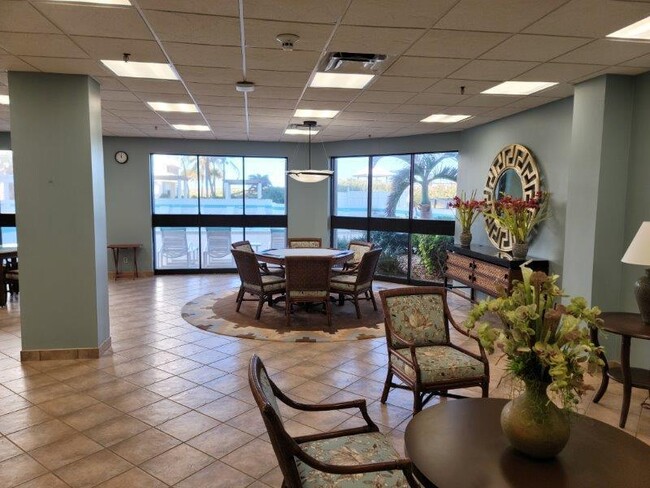 Building Photo - 9960 S Ocean Dr