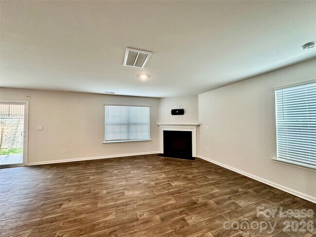 Building Photo - 1339 Mifflin Ln