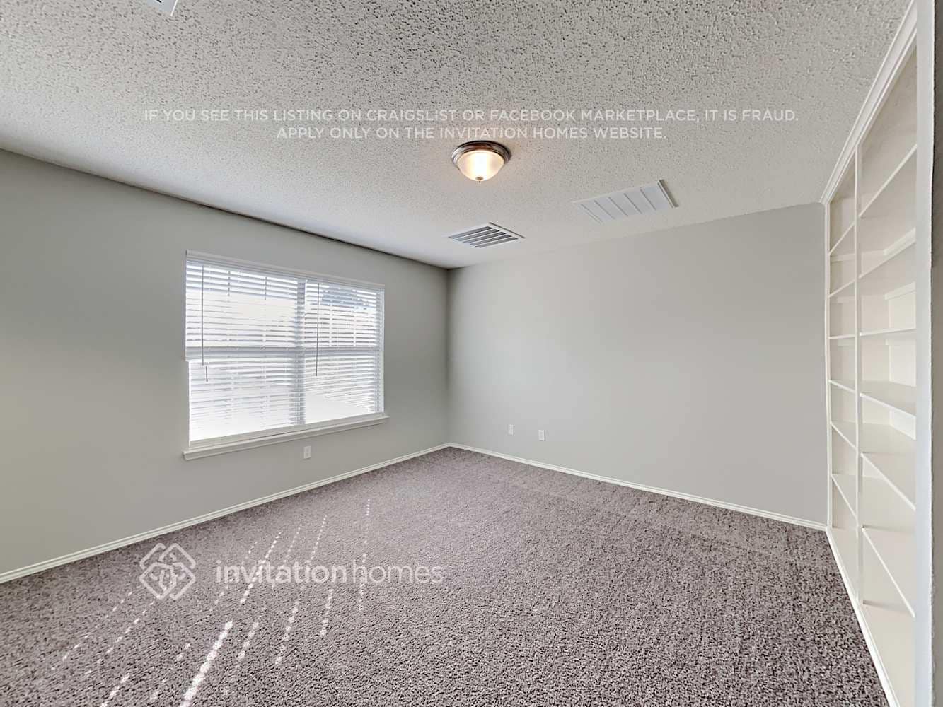 Building Photo - 3014 Lois Ln