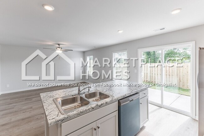 Building Photo - 4127 Hudson Ct SW