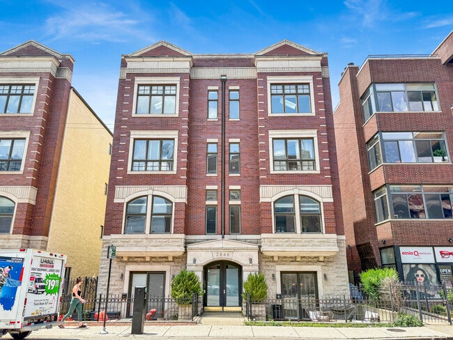 Primary Photo - 2846 N Halsted St
