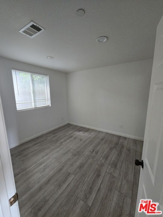 Building Photo - 8822 Orchard Ave