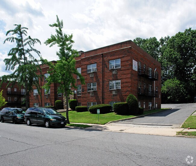 Building Photo - Trantor Place Apartments