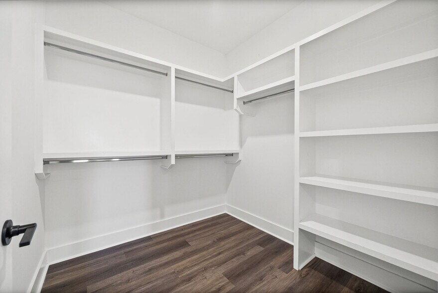 Building Photo - Pleasant View Townhomes