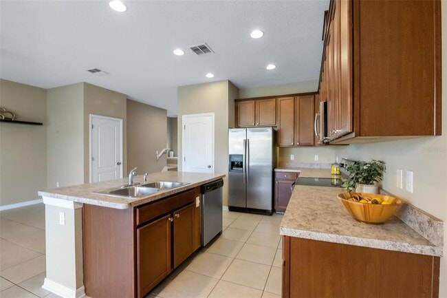 Building Photo - 2752 River Landing Dr