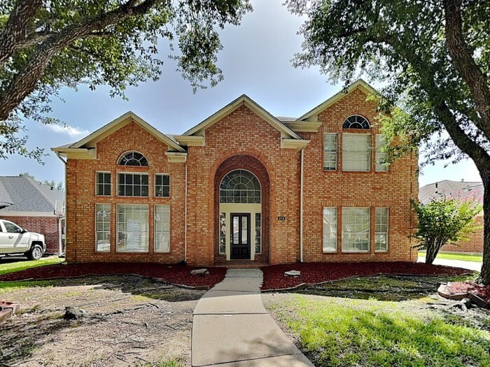 Primary Photo - 104 Cloudbridge Dr