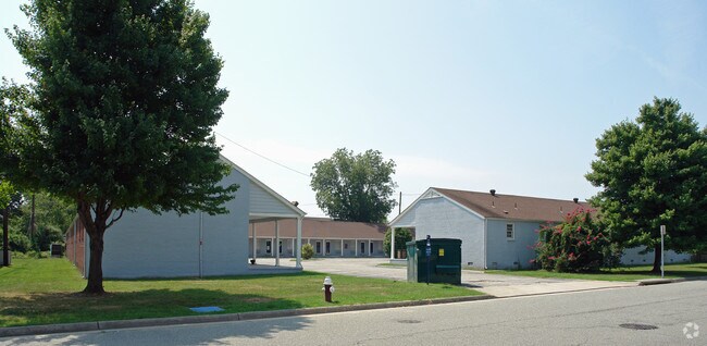 Building Photo - Commonwealth Hall