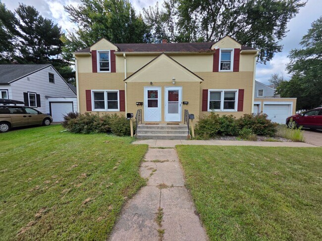 Primary Photo - 603-605 Ripley Ave