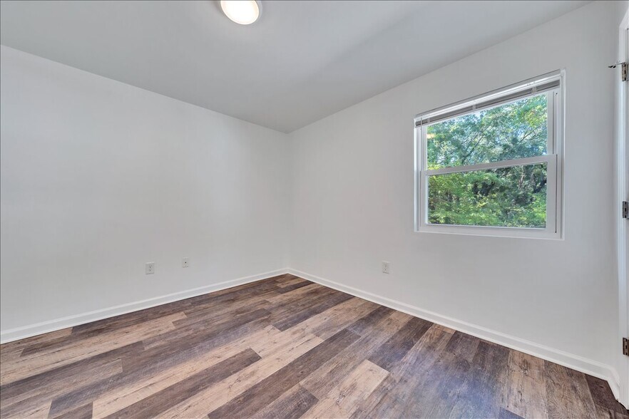 Bedroom 2 - 1802 Edmund Ave NE