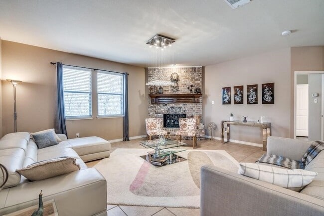 Building Photo - 1407 Country Creek Trail