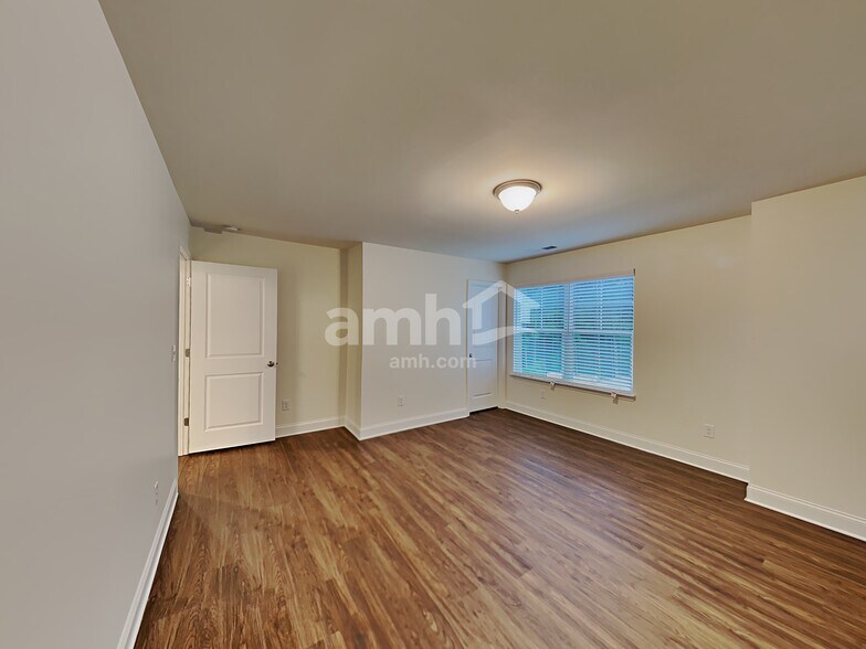 Building Photo - 159 Rivulet Dr