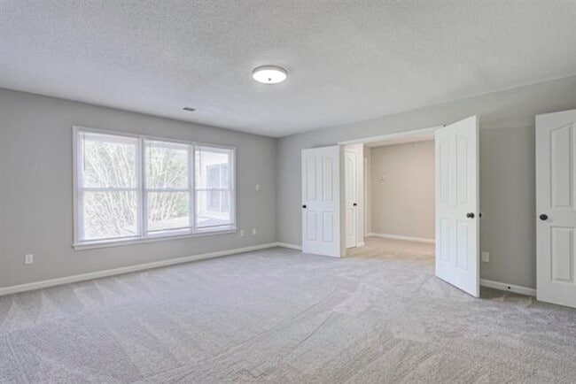Building Photo - 1359 Winoka Rd