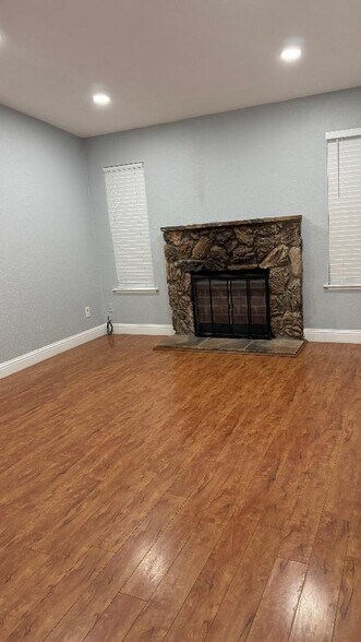 Building Photo - 6510 Manassero Way