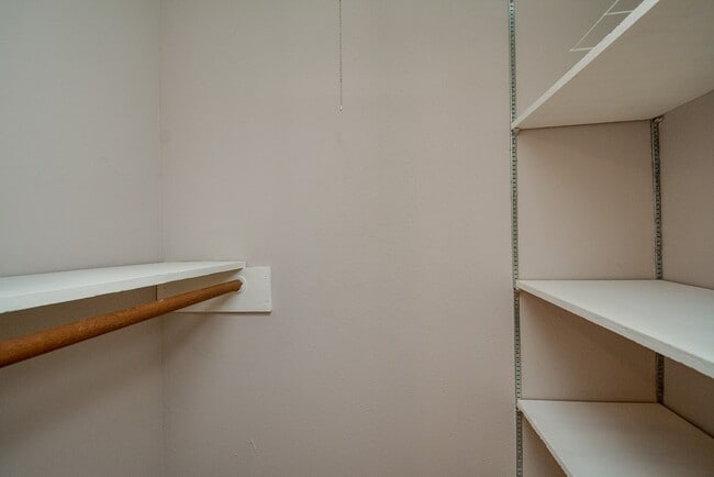 Building Photo - 1910 Crosscoach Ln