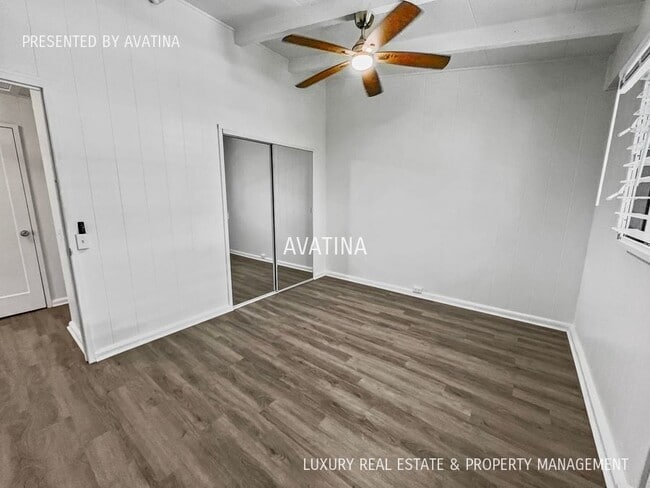 Building Photo - 596 Iana St