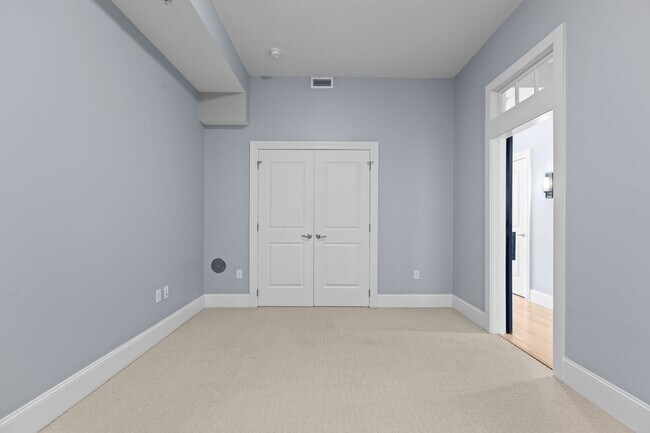 Building Photo - Modern 1-Bedroom with Downtown Raleigh Skyline Views