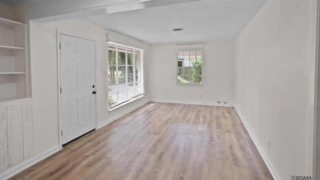 Building Photo - 4587 Mimosa St
