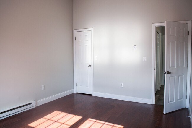 Building Photo - 89 Coleman St