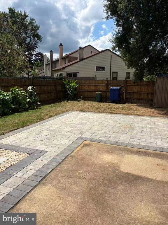 Building Photo - 57 E Oleander Dr
