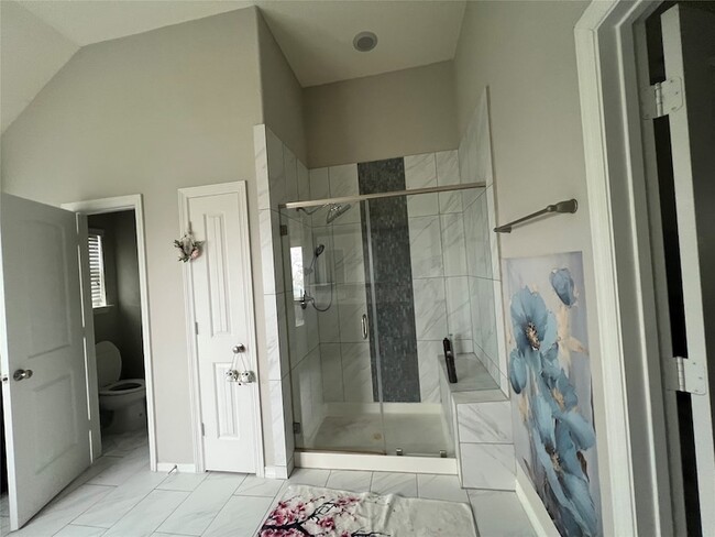 Building Photo - 12279 Oxford Cres Cir