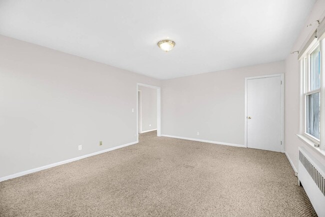 Building Photo - 120 Woodside Ave