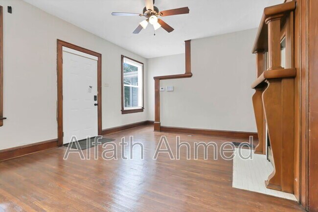 Building Photo - 294 Wyandotte Ave