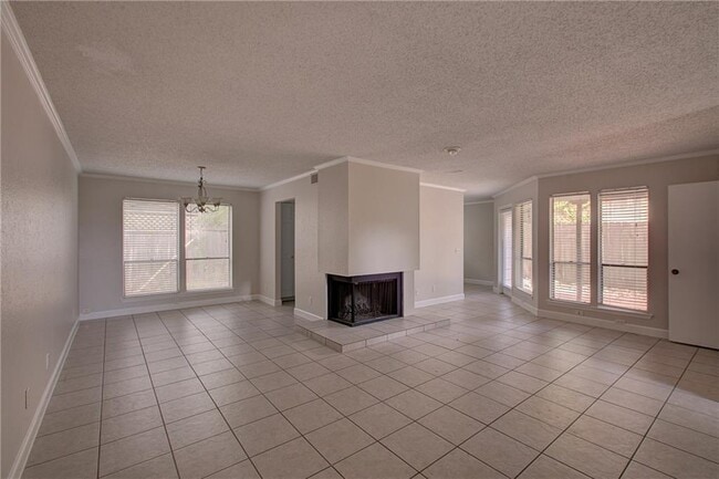 Building Photo - 8402 Tallwood Dr