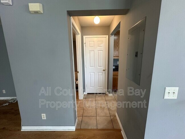 Building Photo - 9448 Charlesberg Dr