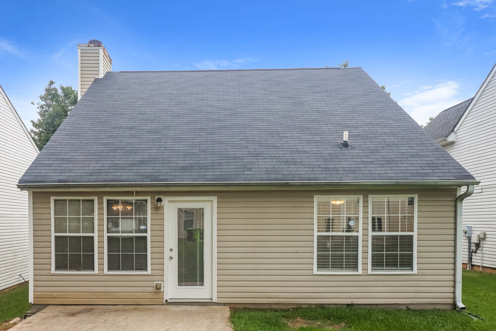 Building Photo - 3695 Longview Dr