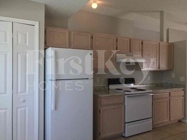 Building Photo - 7575 Groveoak Dr