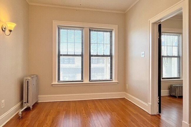 Building Photo - 804 Harrison St.