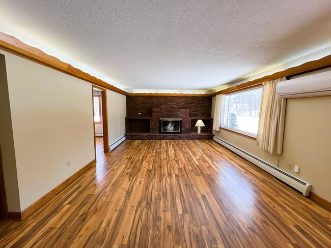 Building Photo - 468 Brunswick Ave