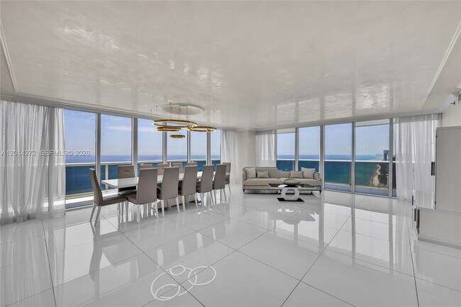 Building Photo - 1830 S Ocean Dr