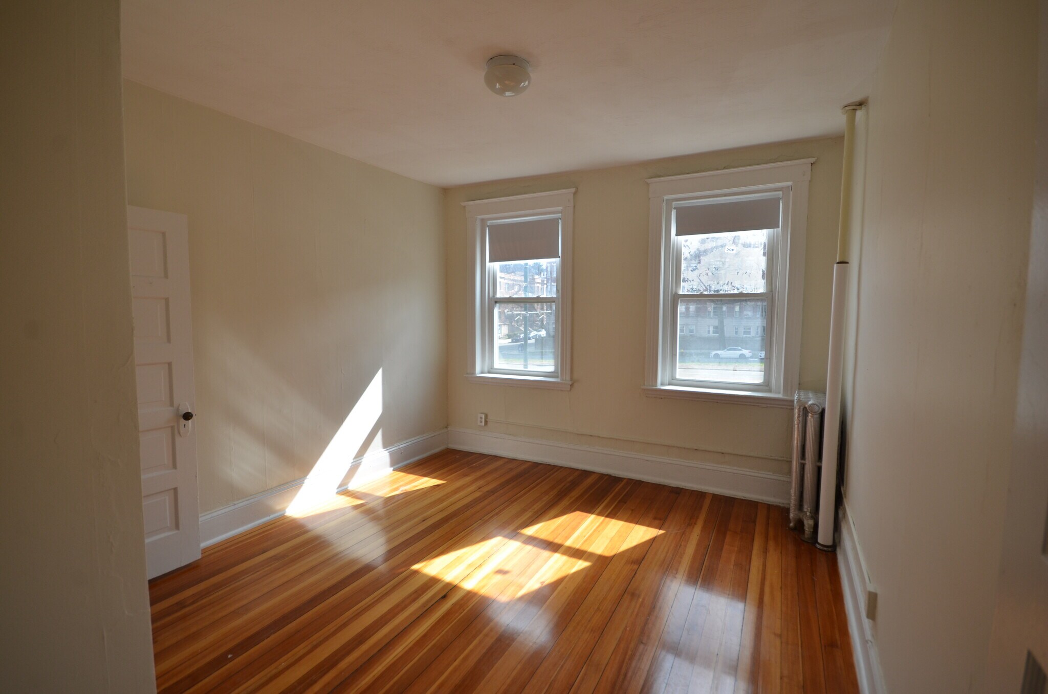 Building Photo - 1371 Commonwealth Ave