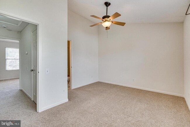 Building Photo - 6628 High Valley Ln