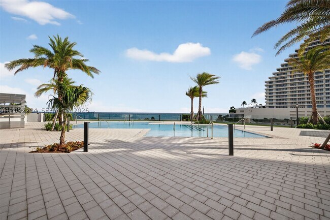 Building Photo - 153 N Seabreeze Blvd
