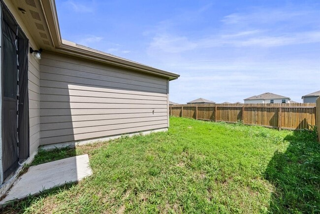Building Photo - 216 Wincanton Ln