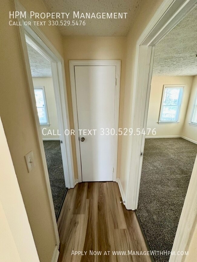 Building Photo - 3035 33rd St NE