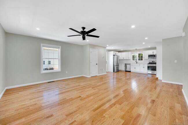 Building Photo - 33 West End Ave