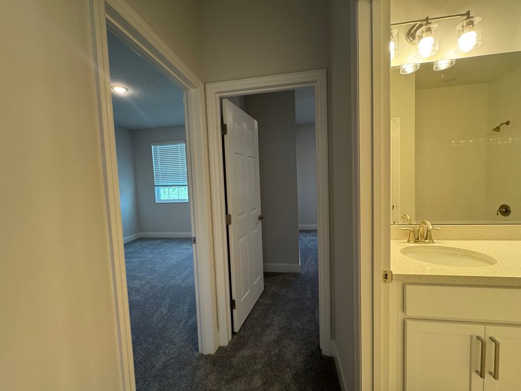 Building Photo - 510 Belmond Dr