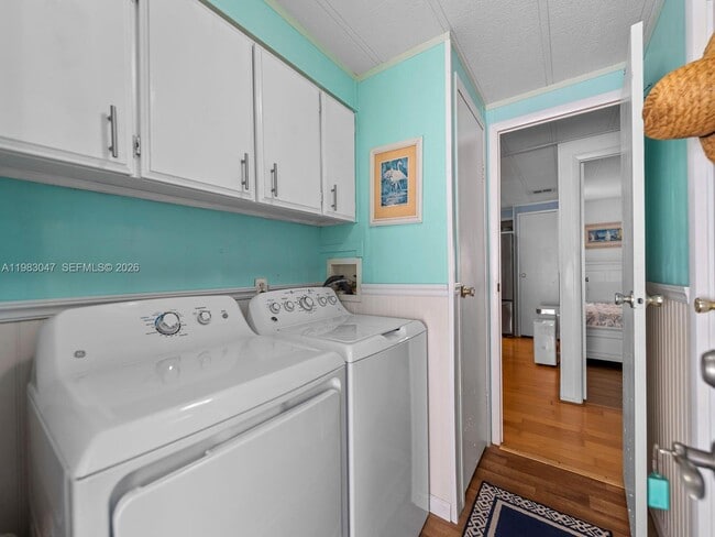 Building Photo - 806 S Jade Dr