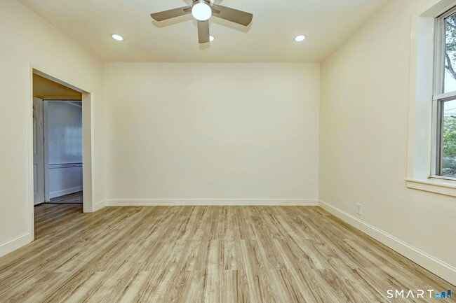 Building Photo - 330 Naugatuck Ave