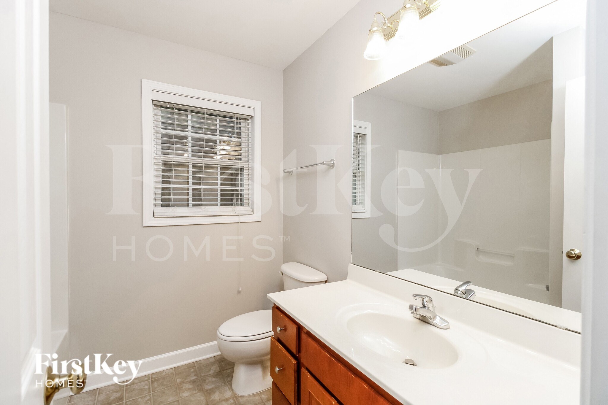 Building Photo - 3205 Quail Run Dr