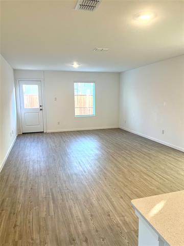 Building Photo - 12140 Thoroughbred Dr