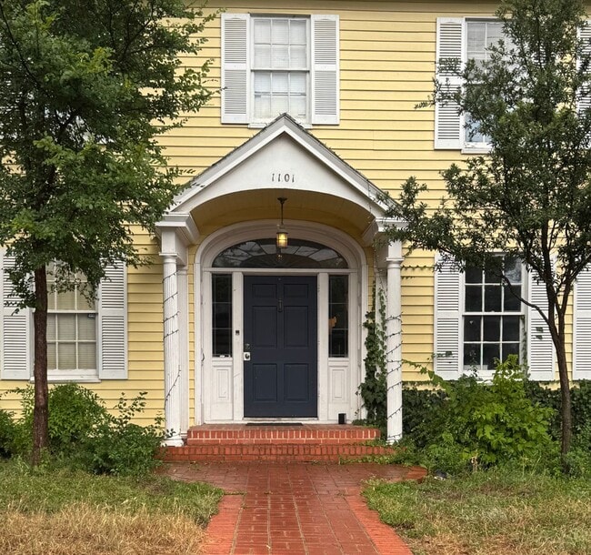 Primary Photo - Amazing 7 bed in west Campus for Aug 2026