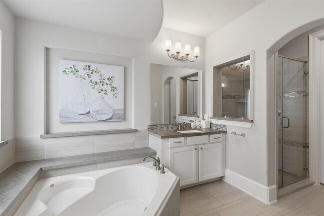Building Photo - 2410 Ginger Mist Ct