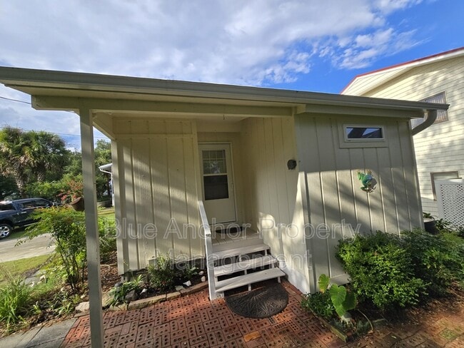 Building Photo - 337 Dogwood Ln